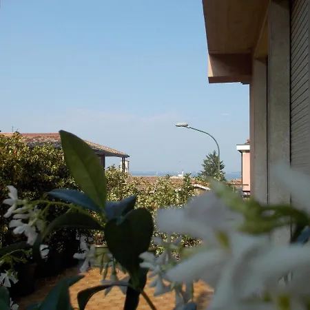Spacious Very Close To The Center Apartment