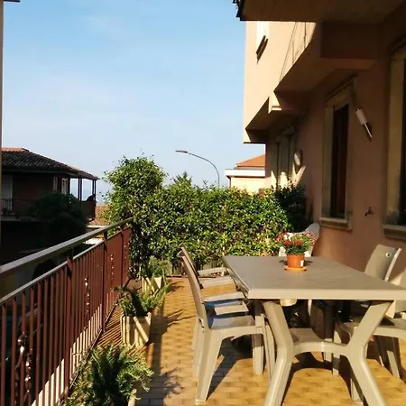 Spacious Very Close To The Center Apartment