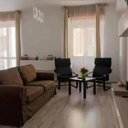 Spacious Very Close To The Center *